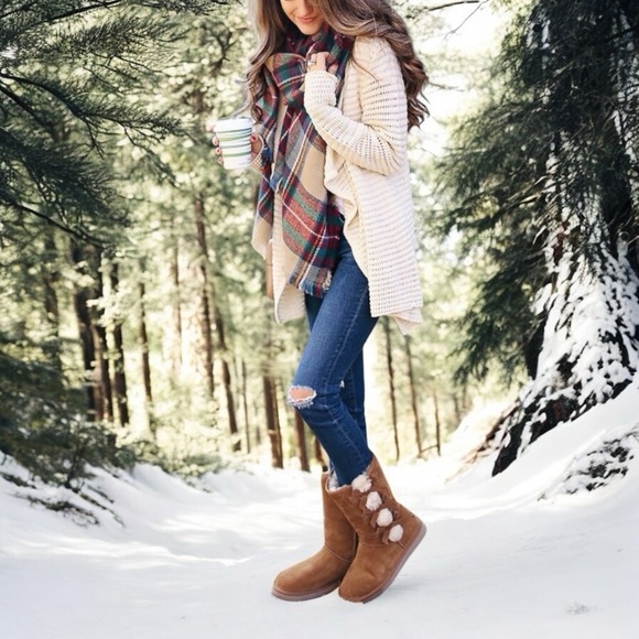 Koolaburra By UGG winter boots NWOT - Picture 1 of 16